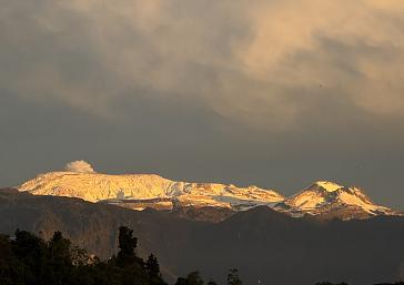 Manizales: Donde el Guardián se asoma entre nubes cambiantes