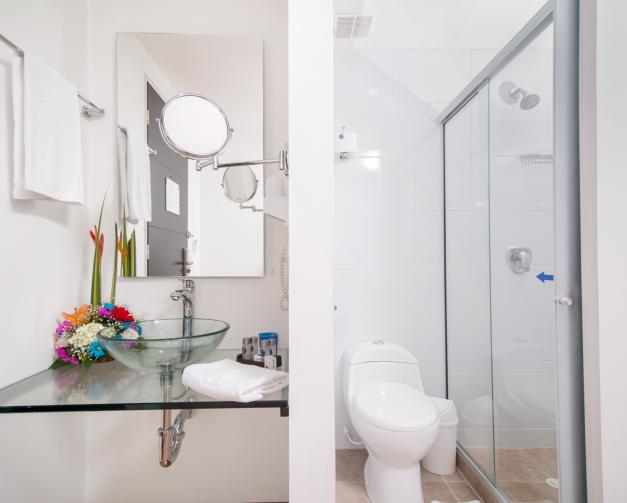Baño habitación triple Habitación Triple