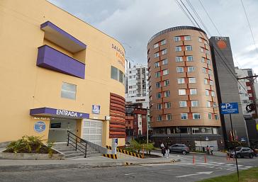 Hotel vs. Short‑Stay Rentals: Why Choose a Hotel in Manizales?